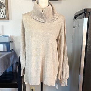 NWT Ann Taylor Size M Women’s Cowl Neck Lightweight Long Sweater